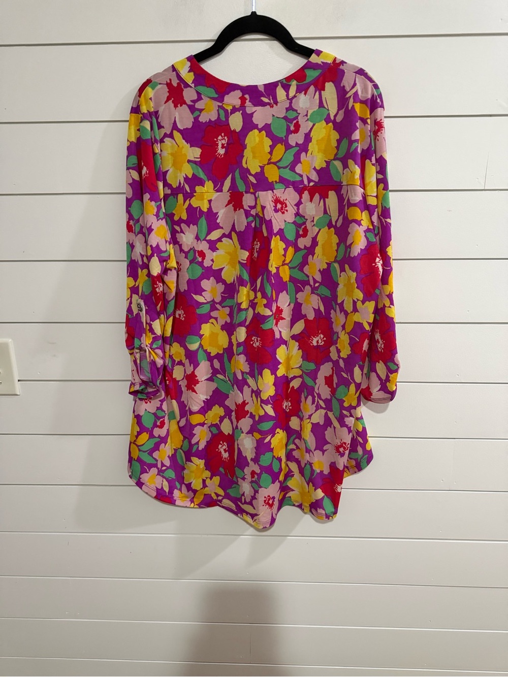 Dear Scarlett Floral Tunic Blouse - Picture 2 of 5